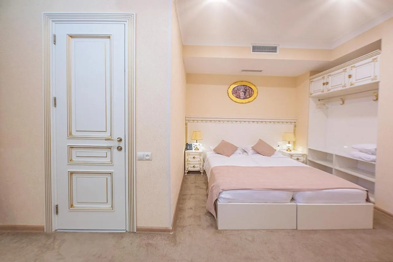 Vintage Hotel Tbilisi 4*,