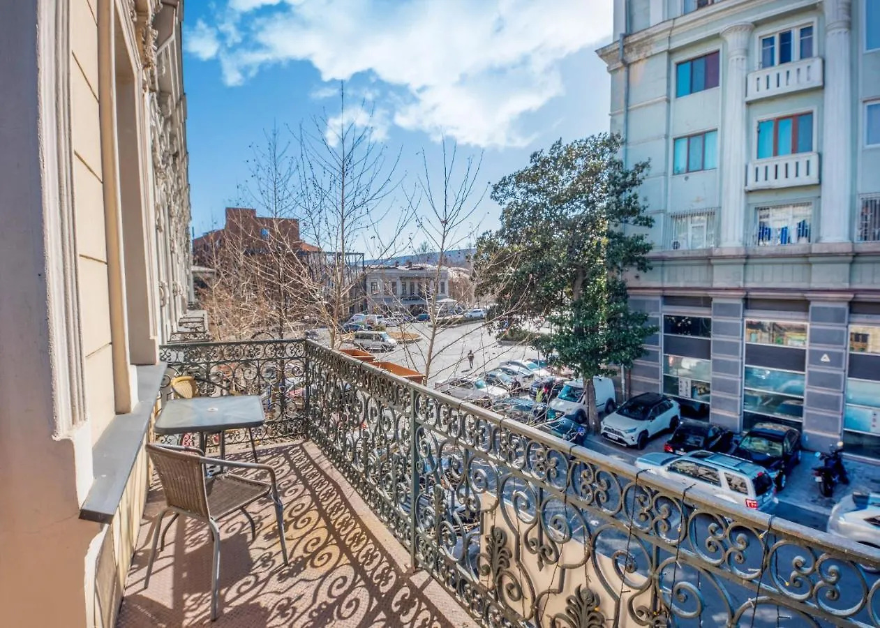 Contacten van Vintage Hotel
